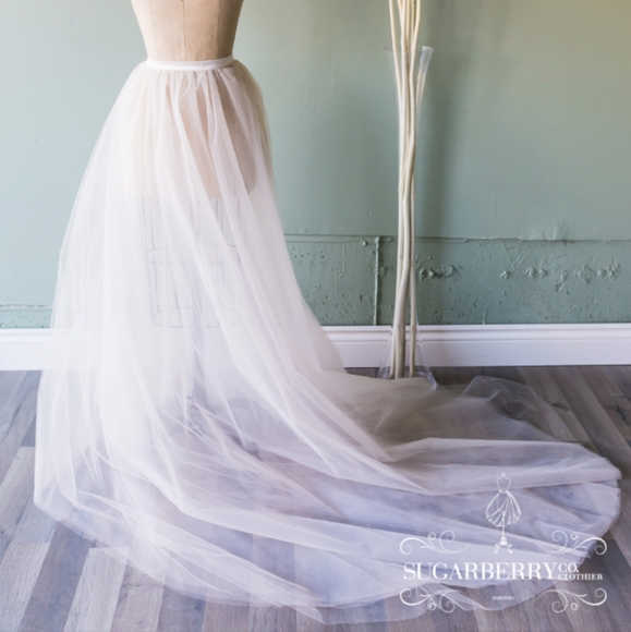 Tulle Overskirt for Wedding Dress - Picture 4 of 6